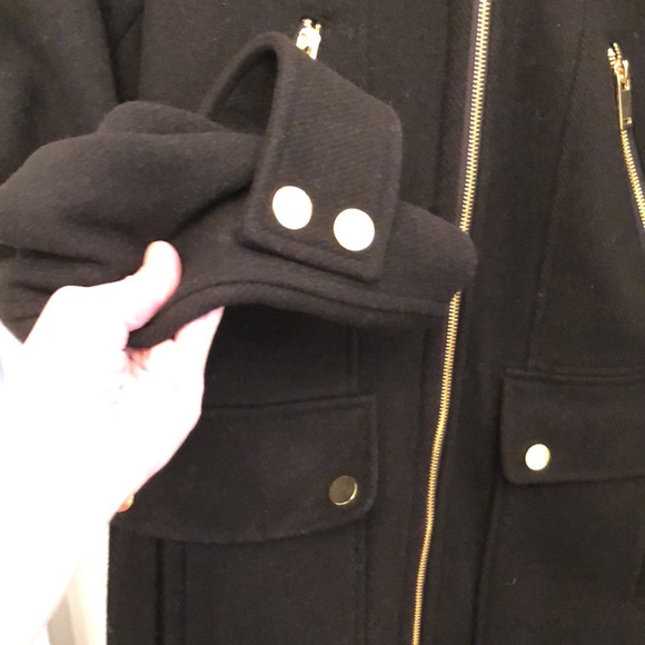 Black pea coat with hood and faux fur collar, that’s removable.like new - Picture 3 of 11